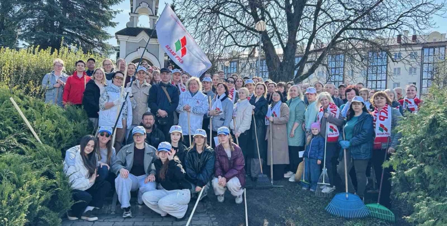 Участие в акции «Белая Русь» - украшает Беларусь